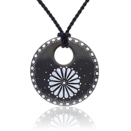 Black&White Dotted Pendant